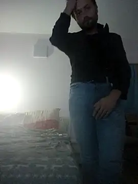 Snapshot of HouseOfCums chatting on October 4, 2025, 4:30 pm HouseOfCums online show from October 4, 2025, 4:30 pm