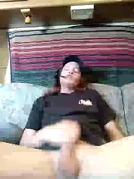 Snapshot of truckerlove69 chatting on February 7, 2025, 8:20 pm truckerlove69 online show from February 7, 2025, 8:20 pm