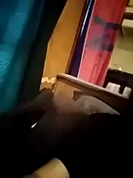 Snapshot of truckerlove69 chatting on December 5, 2024, 5:33 pm truckerlove69 online show from December 5, 2024, 5:33 pm