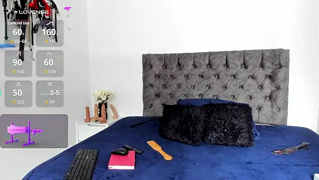 Snapshot of sweet__wild chatting on February 15, 2026, 1:21 pm sweet wild online show from February 15, 2026, 1:21 pm