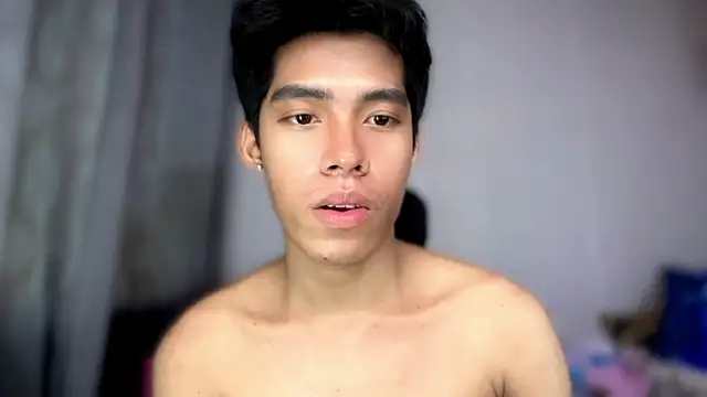 Snapshot of Lightjt04 chatting on May 13, 2026, 11:01 pm Lightjt04 online show from May 13, 2026, 11:01 pm