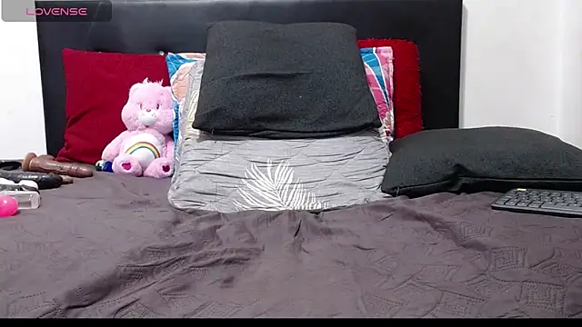 Snapshot of Margaret_milf chatting on April 19, 2026, 12:00 am Margaret milf online show from April 19, 2026, 12:00 am