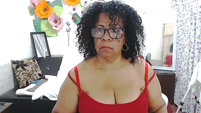 Yayis-hot-sexyw online show from February 9, 2025, 9:17 pm