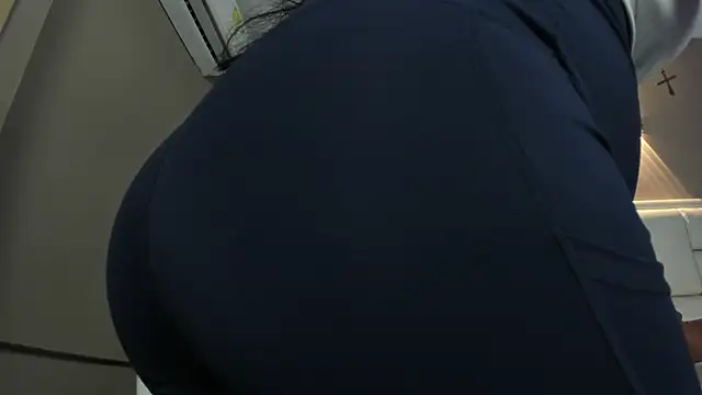 Snapshot of _BunnyNaugthy chatting on October 26, 2025, 1:00 pm BunnyNaugthy online show from October 26, 2025, 1:00 pm