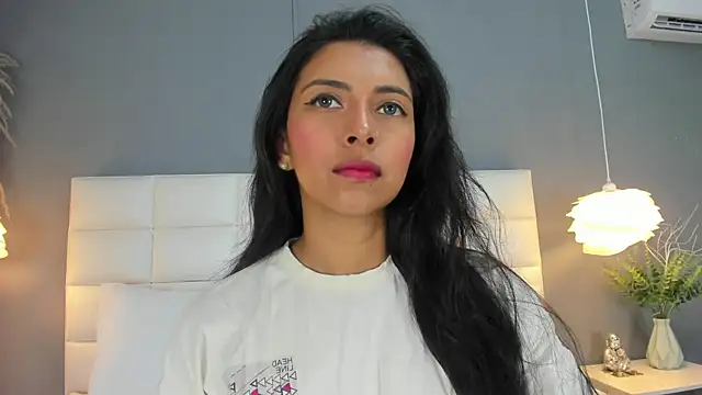 Snapshot of _BunnyNaugthy chatting on February 21, 2026, 5:04 pm BunnyNaugthy online show from February 21, 2026, 5:04 pm