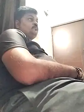 Snapshot of Desi_Londa_143 chatting on November 22, 2025, 5:34 pm Desi Londa 143 online show from November 22, 2025, 5:34 pm