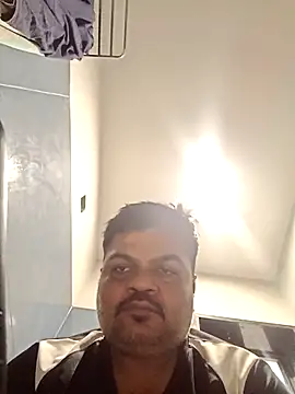 Snapshot of Desi_Londa_143 chatting on October 28, 2025, 3:51 am Desi Londa 143 online show from October 28, 2025, 3:51 am