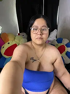 MsConejitaa online show from July 17, 2026, 4:48 pm