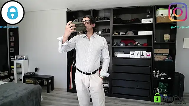 Snapshot of samricci21 chatting on March 31, 2026, 12:07 pm samricci21 online show from March 31, 2026, 12:07 pm