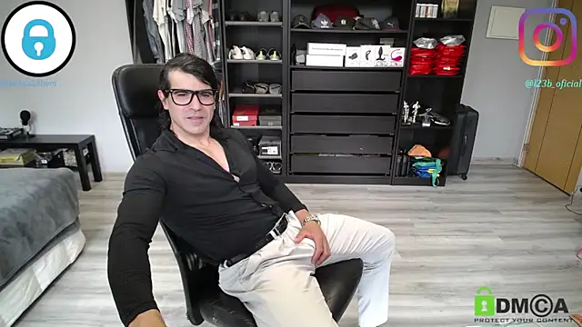 Snapshot of samricci21 chatting on April 8, 2026, 1:12 pm samricci21 online show from April 8, 2026, 1:12 pm