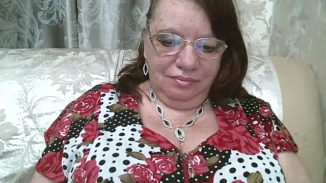 Snapshot of SusanaAhSun chatting on February 4, 2026, 12:11 pm SusanaAhSun online show from February 4, 2026, 12:11 pm
