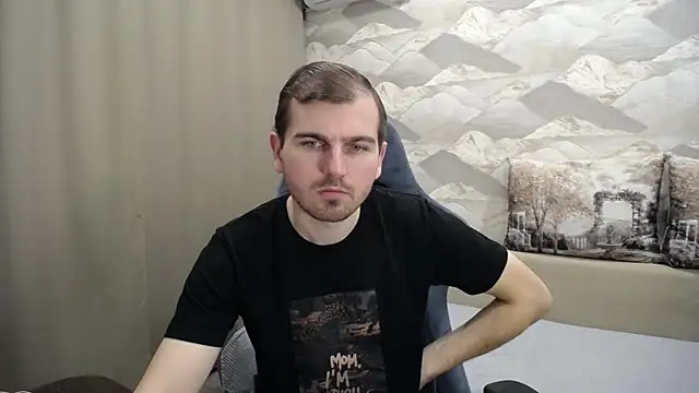 Snapshot of SerzhKorol1 chatting on December 22, 2025, 6:02 am SerzhKorol1 online show from December 22, 2025, 6:02 am