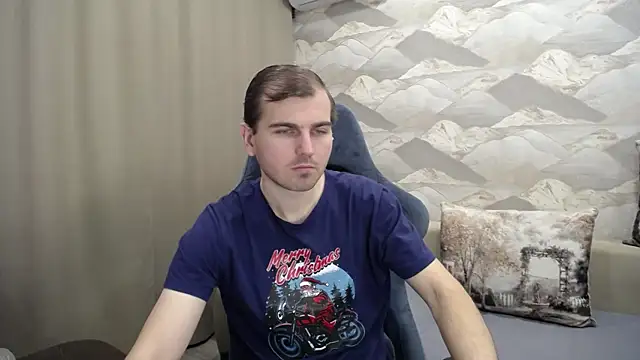 Snapshot of SerzhKorol1 chatting on December 17, 2025, 6:18 am SerzhKorol1 online show from December 17, 2025, 6:18 am