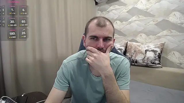 Snapshot of SerzhKorol1 chatting on May 31, 2026, 7:47 am SerzhKorol1 online show from May 31, 2026, 7:47 am