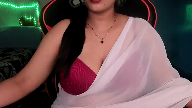 Snapshot of South_indian_tickly chatting on June 9, 2026, 5:58 pm South indian tickly online show from June 9, 2026, 5:58 pm