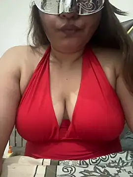 Snapshot of Rubinaxxx chatting on July 22, 2026, 7:21 am Rubinaxxx online show from July 22, 2026, 7:21 am