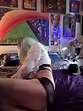 Snapshot of Vonniecd chatting on February 20, 2026, 8:33 pm Vonniecd online show from February 20, 2026, 8:33 pm