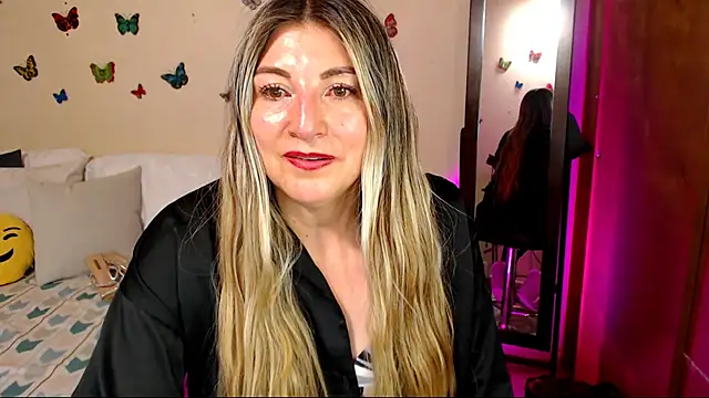 Snapshot of Jolie-Mature chatting on January 14, 2026, 11:41 pm Jolie-Mature online show from January 14, 2026, 11:41 pm