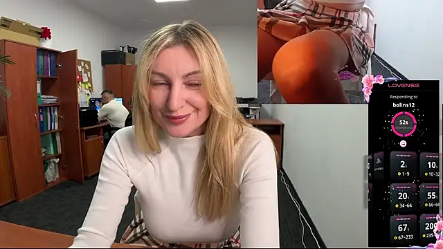 legsLONG online show from March 12, 2025, 5:02 am