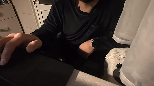 Snapshot of TigerOne19 chatting on January 12, 2026, 7:42 pm TigerOne19 online show from January 12, 2026, 7:42 pm