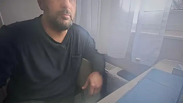 Snapshot of TigerOne19 chatting on February 9, 2026, 11:52 am TigerOne19 online show from February 9, 2026, 11:52 am