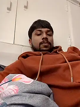 Snapshot of _IRRESISTIBLE_ chatting on November 1, 2025, 8:03 pm IRRESISTIBLE online show from November 1, 2025, 8:03 pm