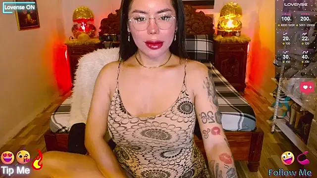 Snapshot of Magnificent_Goddess chatting on October 24, 2025, 4:33 am Magnificent Goddess online show from October 24, 2025, 4:33 am