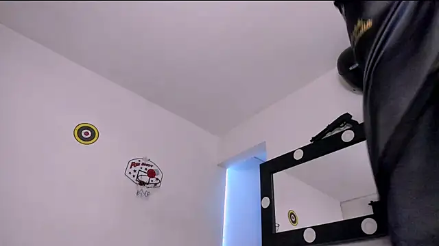 Snapshot of Samuel_Suarez chatting on April 9, 2026, 2:02 am Samuel Suarez online show from April 9, 2026, 2:02 am