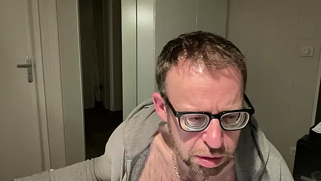 FABIOGLASSES online show from January 19, 2025, 12:06 am