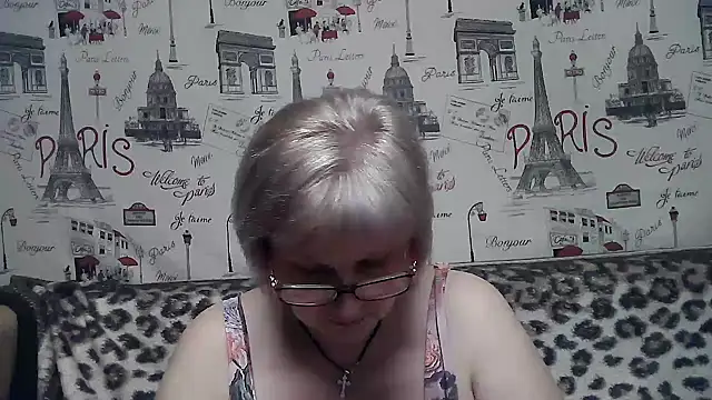 Snapshot of Gina_Marlyn chatting on February 16, 2025, 9:49 pm Gina Marlyn online show from February 16, 2025, 9:49 pm