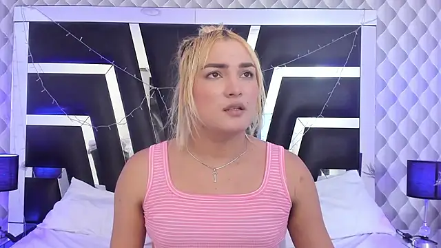 Snapshot of katya_kozlov chatting on November 14, 2025, 11:41 pm katya kozlov online show from November 14, 2025, 11:41 pm