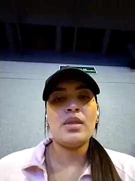 aisha es online show from March 24, 2026, 6:52 pm