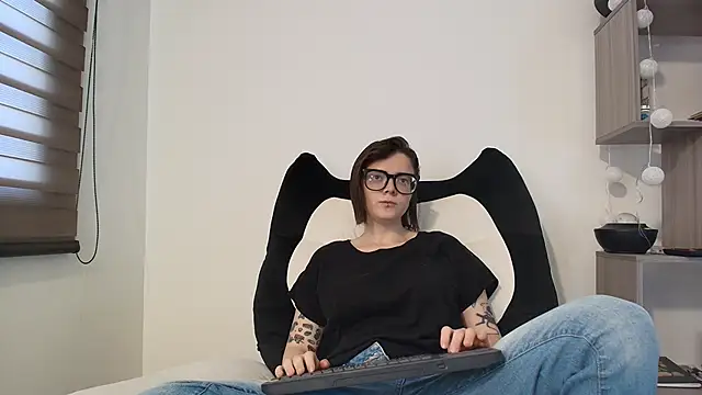 Arya starrk online show from March 13, 2026, 2:22 pm