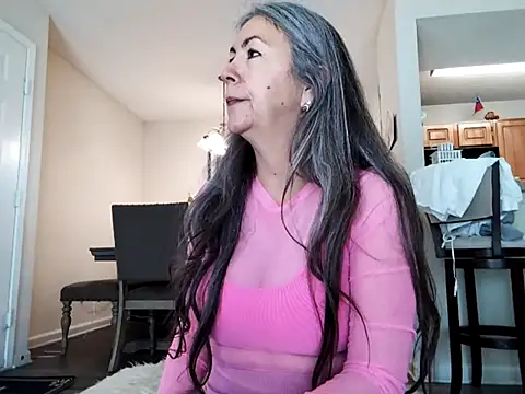 EvaRobinson online show from January 26, 2025, 2:52 pm