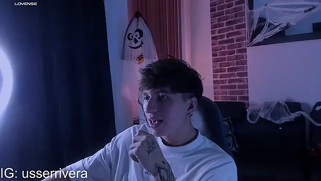 Thomass clark online show from October 11, 2025, 2:56 am