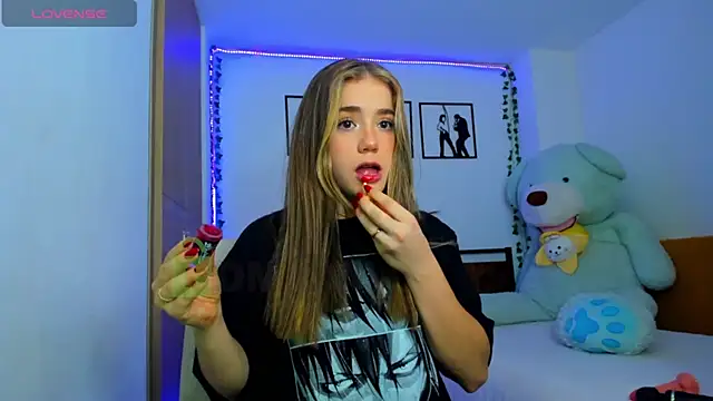 ShelbyHagen online show from December 13, 2024, 4:05 pm