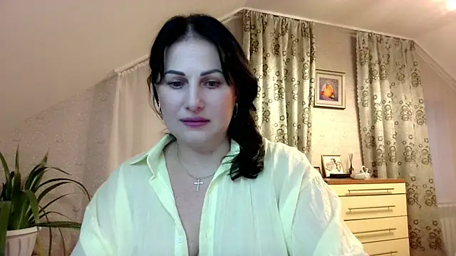 Snapshot of _sarairiti chatting on October 12, 2025, 11:55 am  sarairiti online show from October 12, 2025, 11:55 am