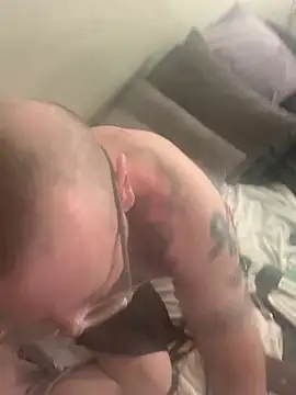 Snapshot of Littledick007007 chatting on March 6, 2025, 5:54 pm Littledick007007 online show from March 6, 2025, 5:54 pm