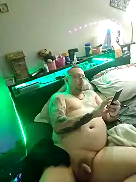 Snapshot of Littledick007007 chatting on February 9, 2025, 2:49 am Littledick007007 online show from February 9, 2025, 2:49 am