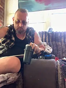 Snapshot of Littledick007007 chatting on May 16, 2026, 4:28 pm Littledick007007 online show from May 16, 2026, 4:28 pm
