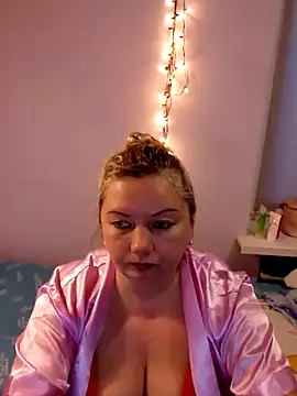 Snapshot of Lusi-777 chatting on February 28, 2025, 3:04 pm Lusi-777 online show from February 28, 2025, 3:04 pm