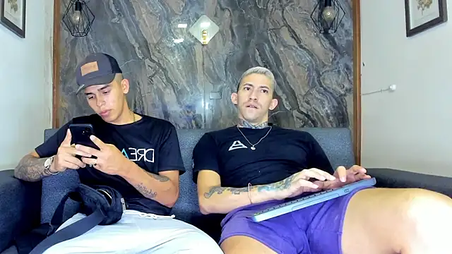 yeckodream online show from March 9, 2025, 3:54 am