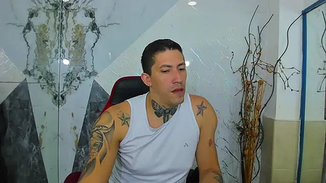 Snapshot of yeckodream chatting on December 15, 2025, 4:40 am yeckodream online show from December 15, 2025, 4:40 am