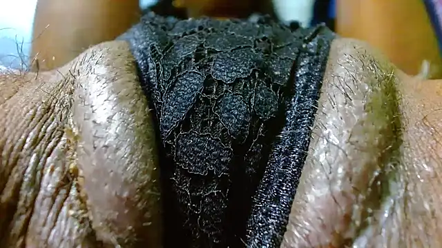 bethanywilson 23 online show from November 25, 2025, 4:07 pm