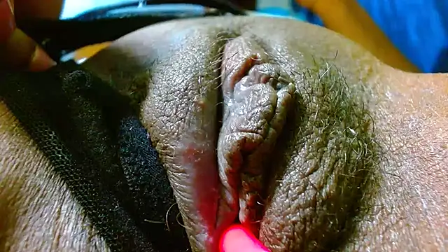 bethanywilson 23 online show from December 20, 2025, 12:52 pm