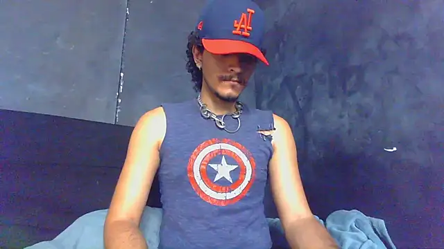 Snapshot of die_mond chatting on March 25, 2026, 2:05 pm die mond online show from March 25, 2026, 2:05 pm