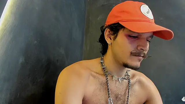 Snapshot of die_mond chatting on December 20, 2025, 7:17 pm die mond online show from December 20, 2025, 7:17 pm