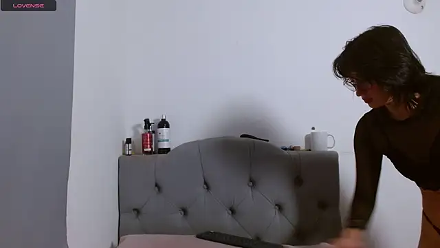 Red-moon1 online show from March 11, 2025, 11:12 am