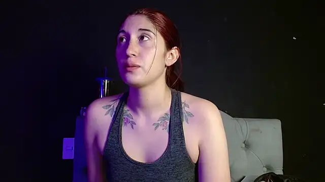 Red-moon1 online show from January 7, 2026, 4:50 am