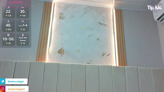 Snapshot of Megan_browns1 chatting on November 14, 2025, 1:04 pm Megan browns1 online show from November 14, 2025, 1:04 pm